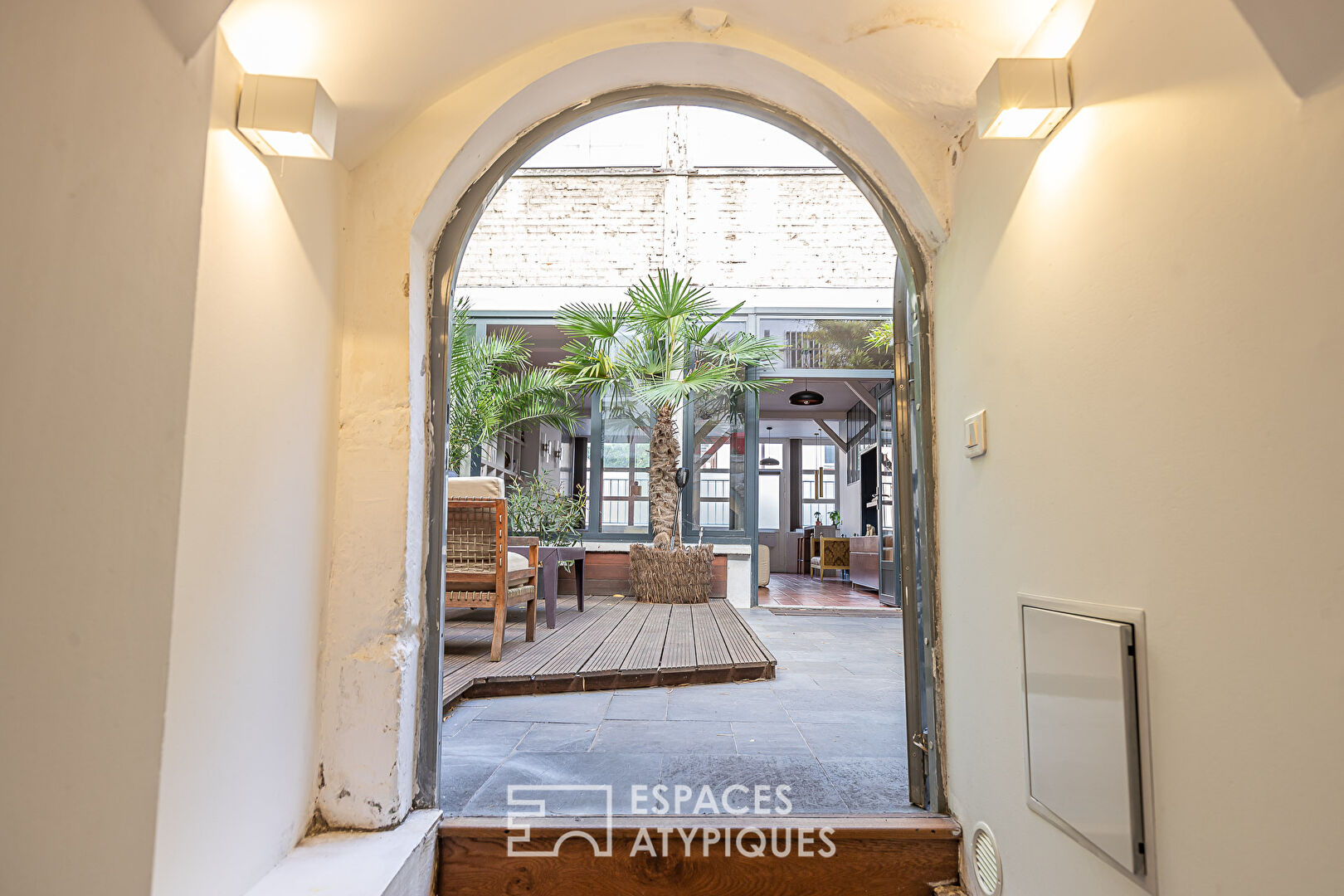 Loft with private courtyard in a former printing house