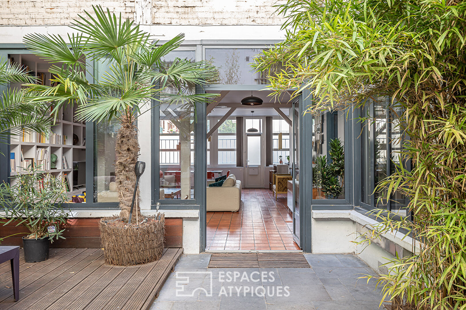 Loft with private courtyard in a former printing house