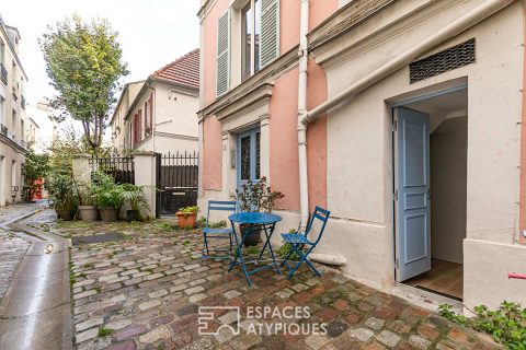 Former premises redesigned in a private alley