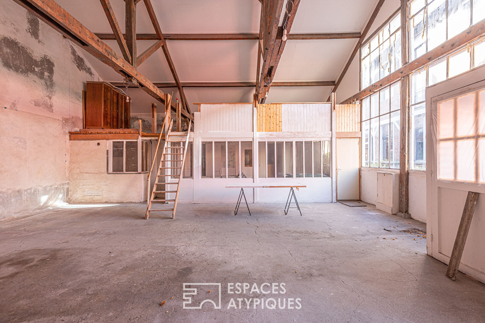 Loft to reinvent in a former distillery