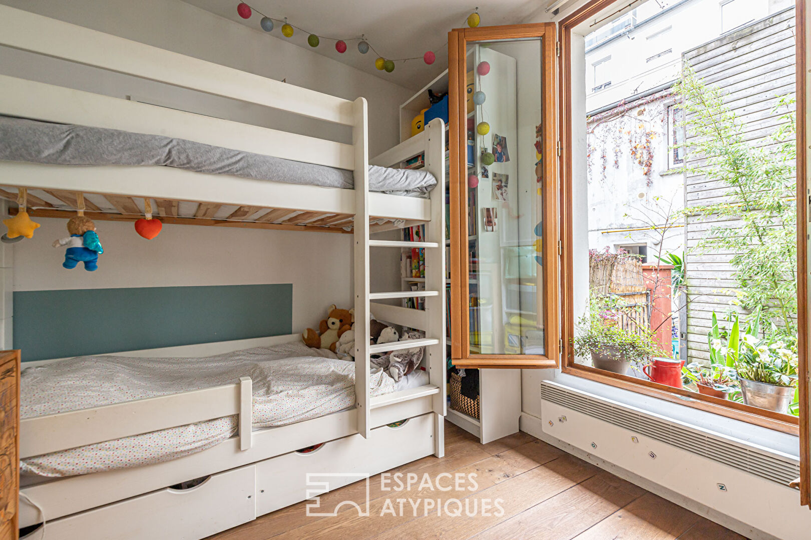 Duplex traversant sur cour partagée