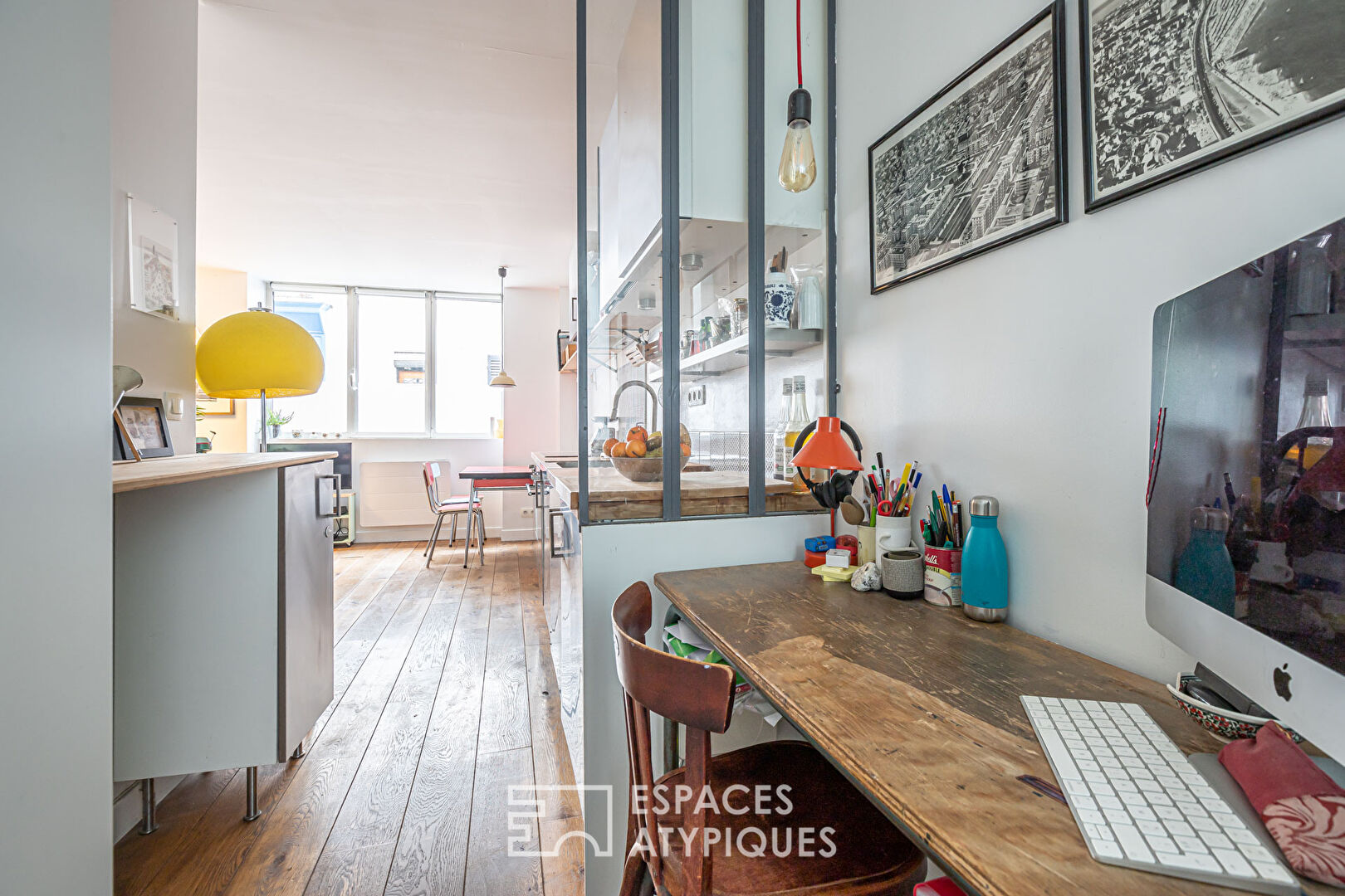 Duplex crossing on shared courtyard