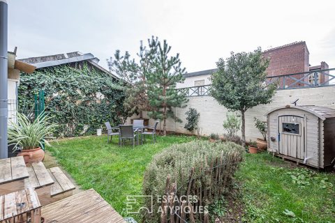 Two-level apartment with garden