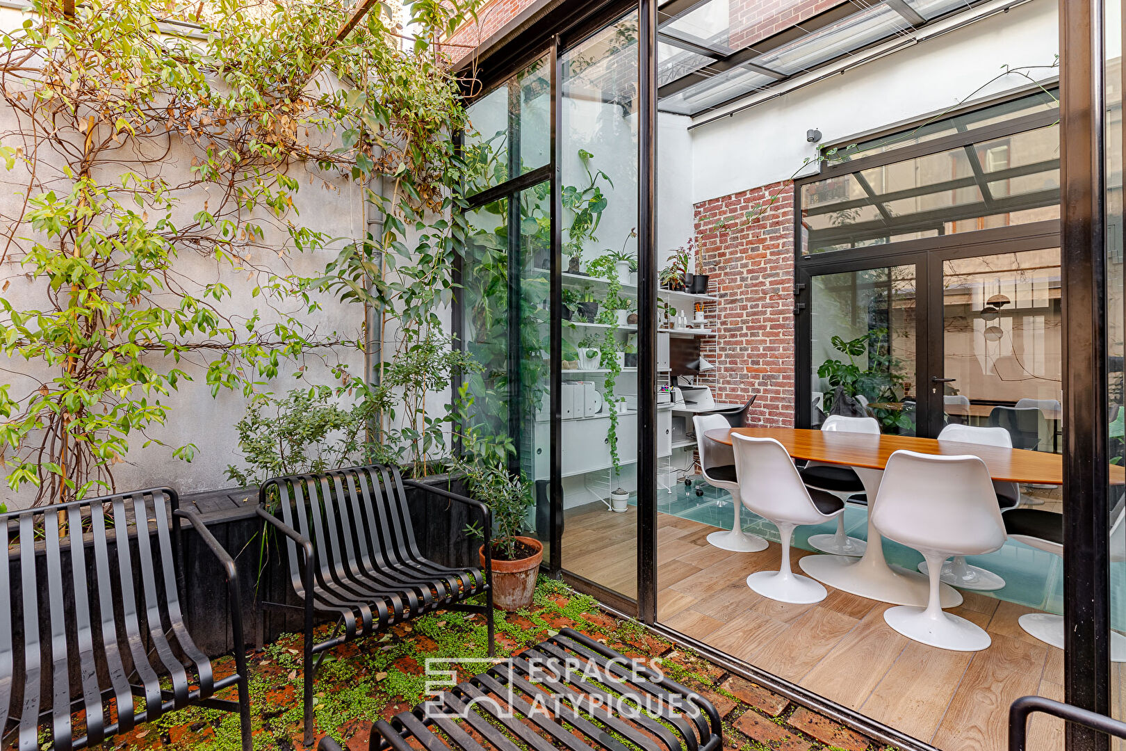 Duplex loft with veranda and patio