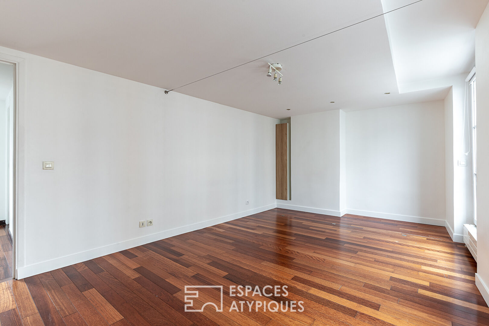 Appartement traversant dans un ancien couvent