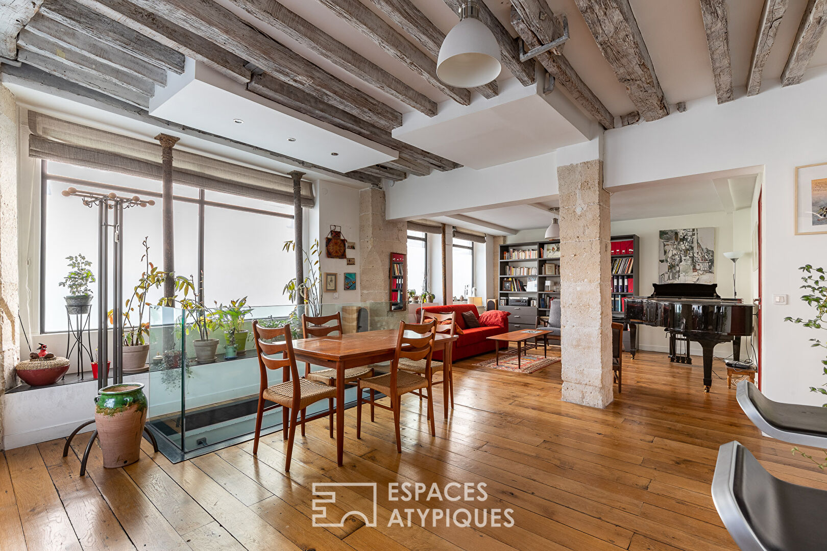 Triplex dans une ancienne boutique