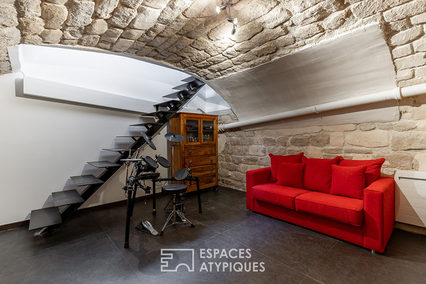 Triplex dans une ancienne boutique