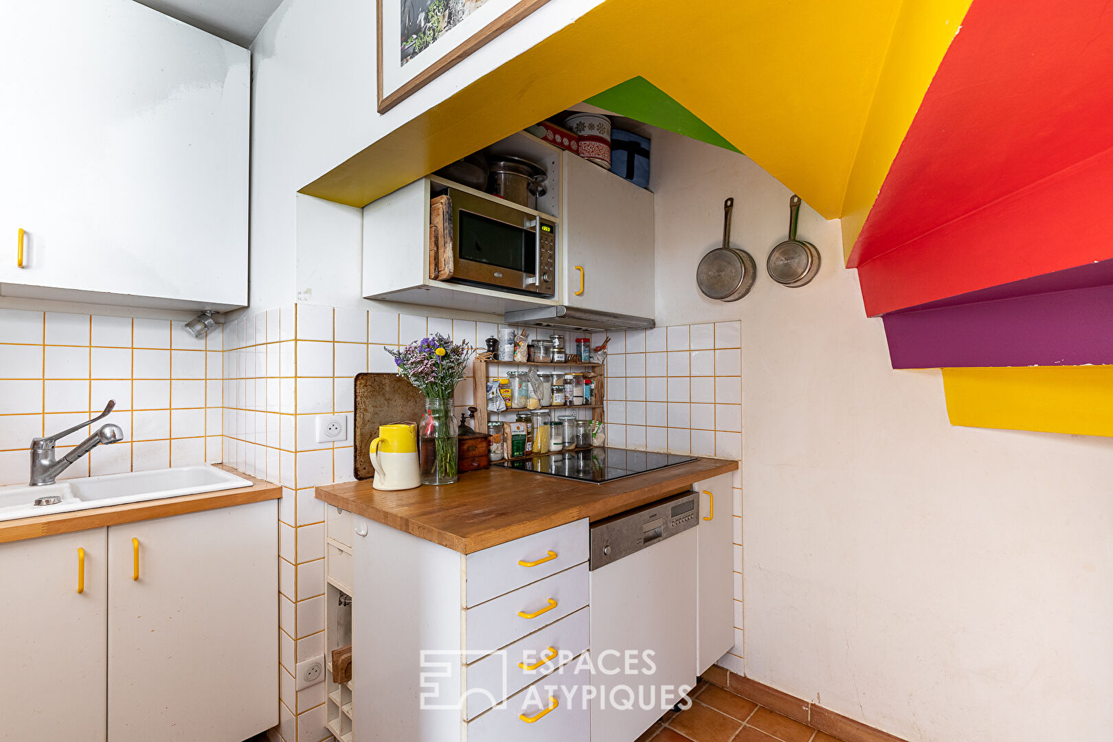 Appartement contemporain avec terrasse et jardin