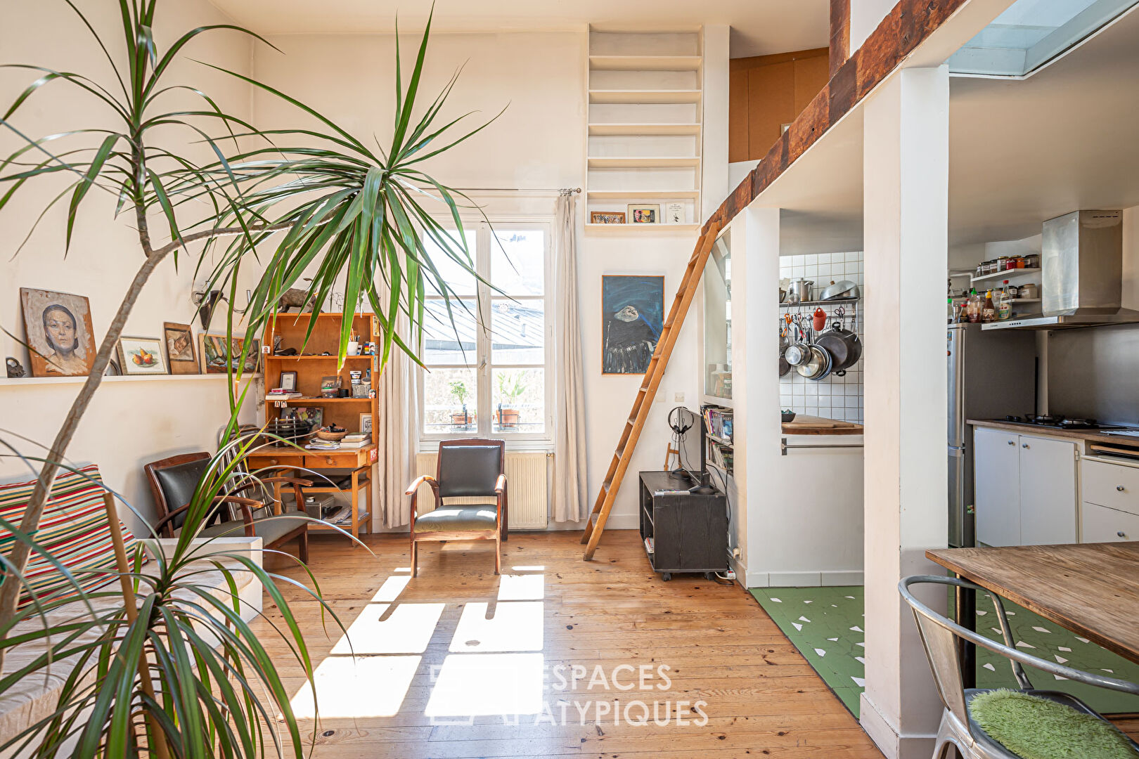 Home-style apartment