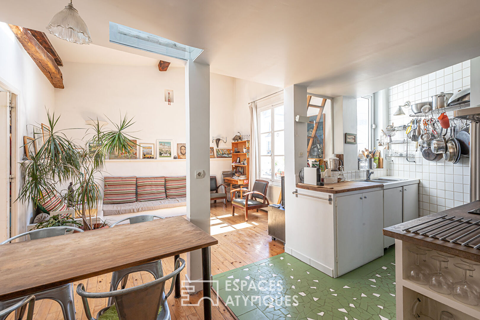 Home-style apartment