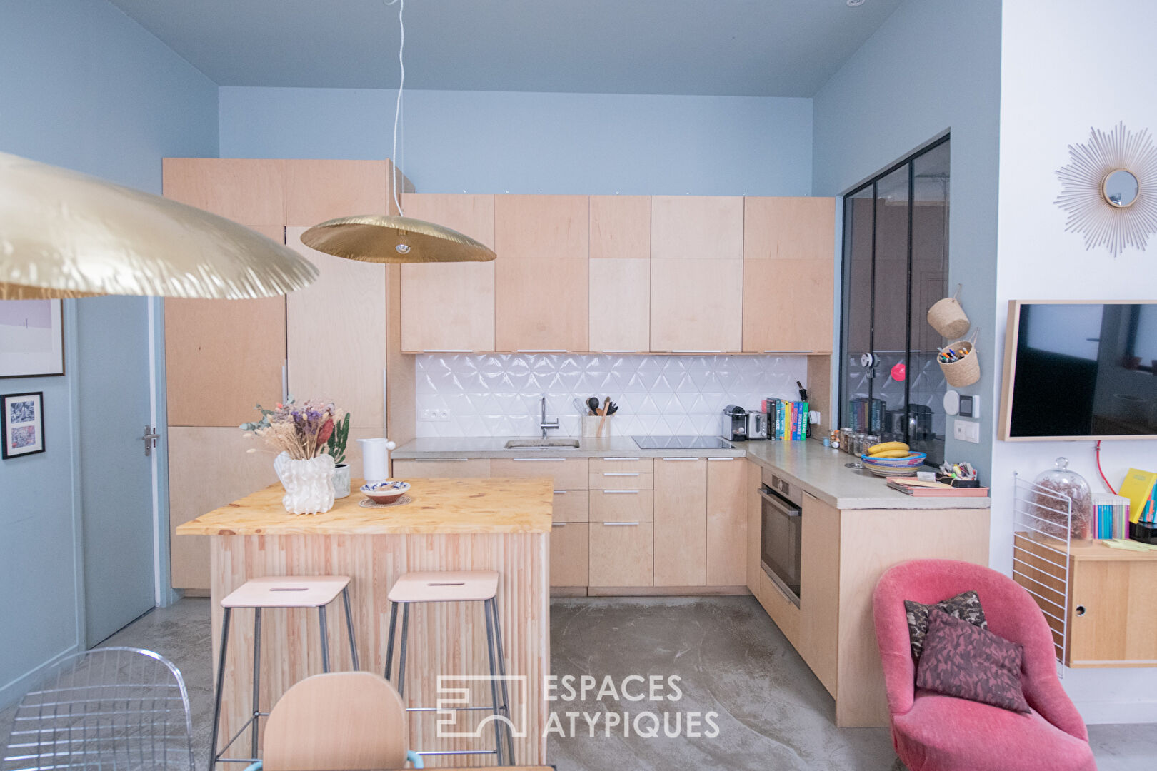 Duplex contemporain à l’esprit maison réinventé par architecte