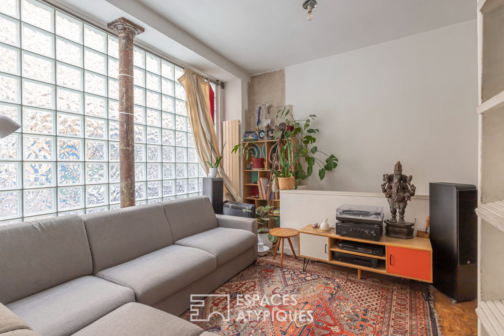 Duplex dans une ancienne boutique