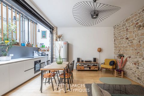 Renovated workshop on courtyard near Place Sainte-Marthe