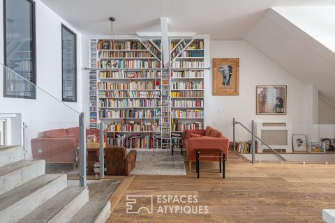 Duplex with terrace in a former factory