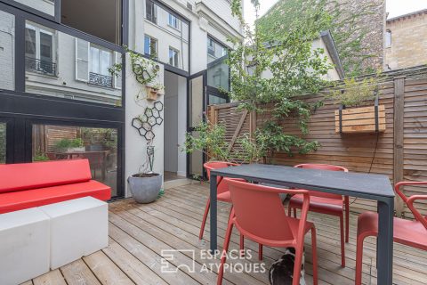 Duplex with terrace in a former factory