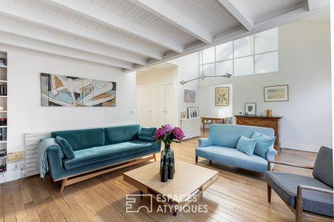 Triplex à l’esprit maison dans un passage privé végétalisé
