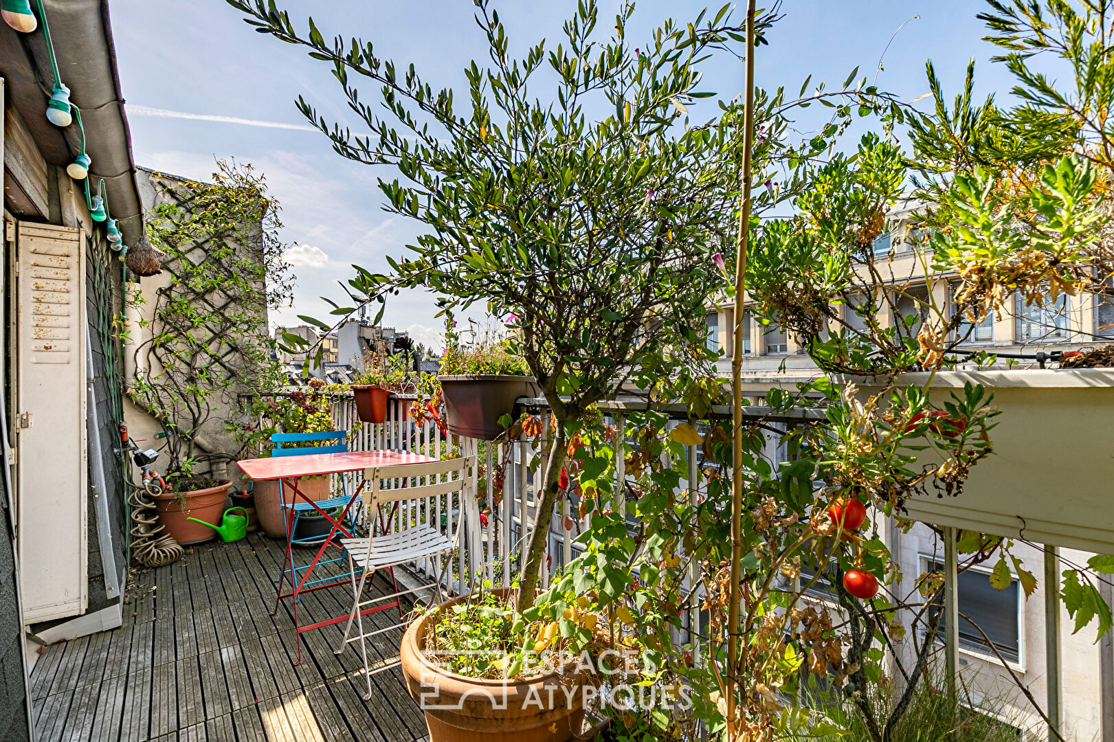 Top floor duplex with elevator and exterior