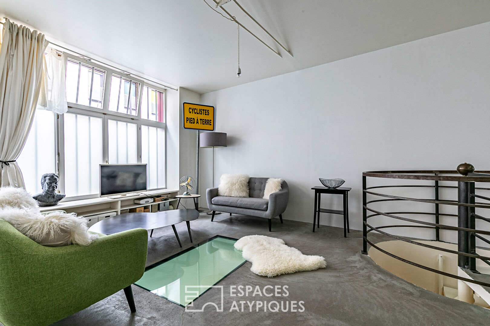 Loft en duplex traversant