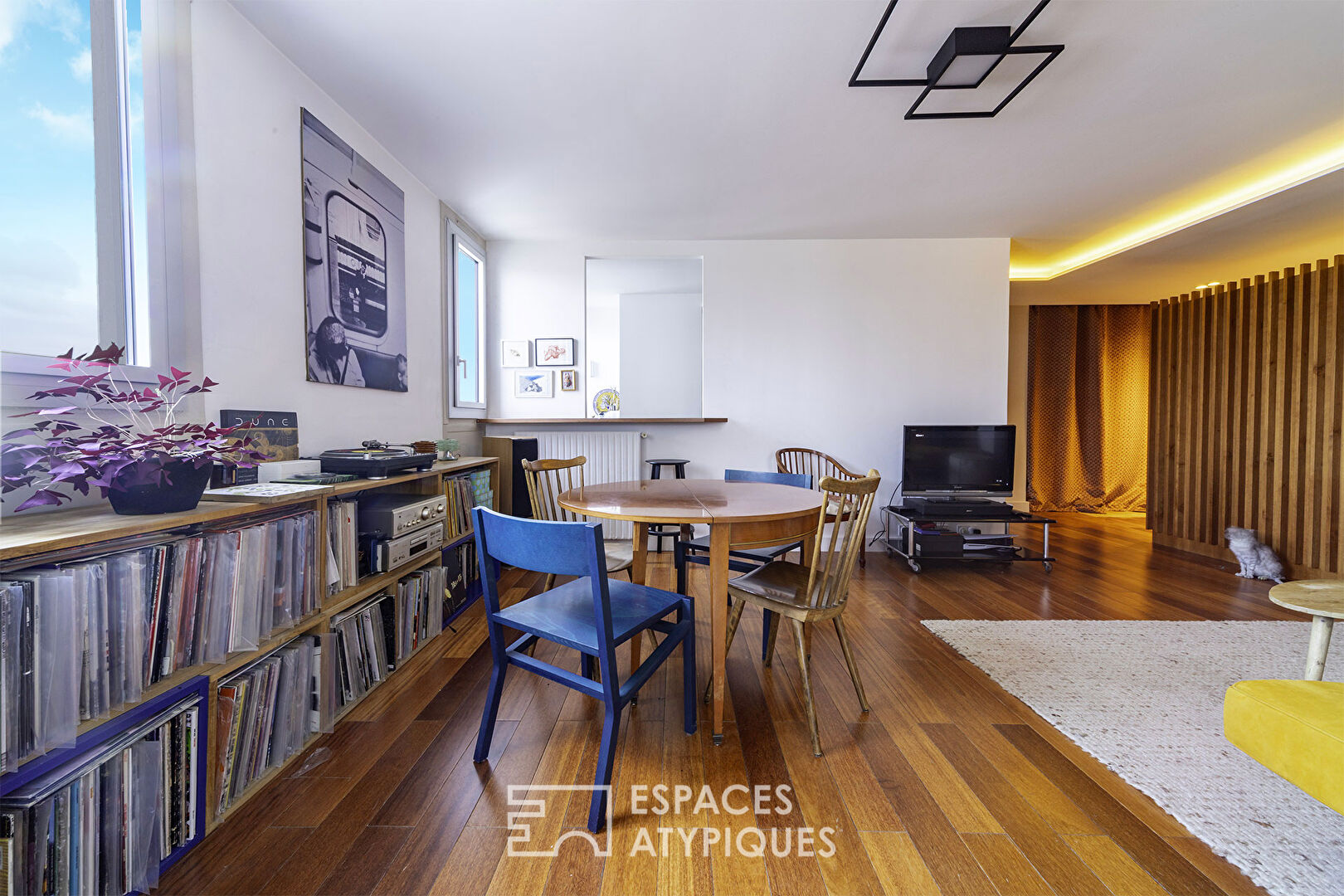 High floor apartment with panoramic view