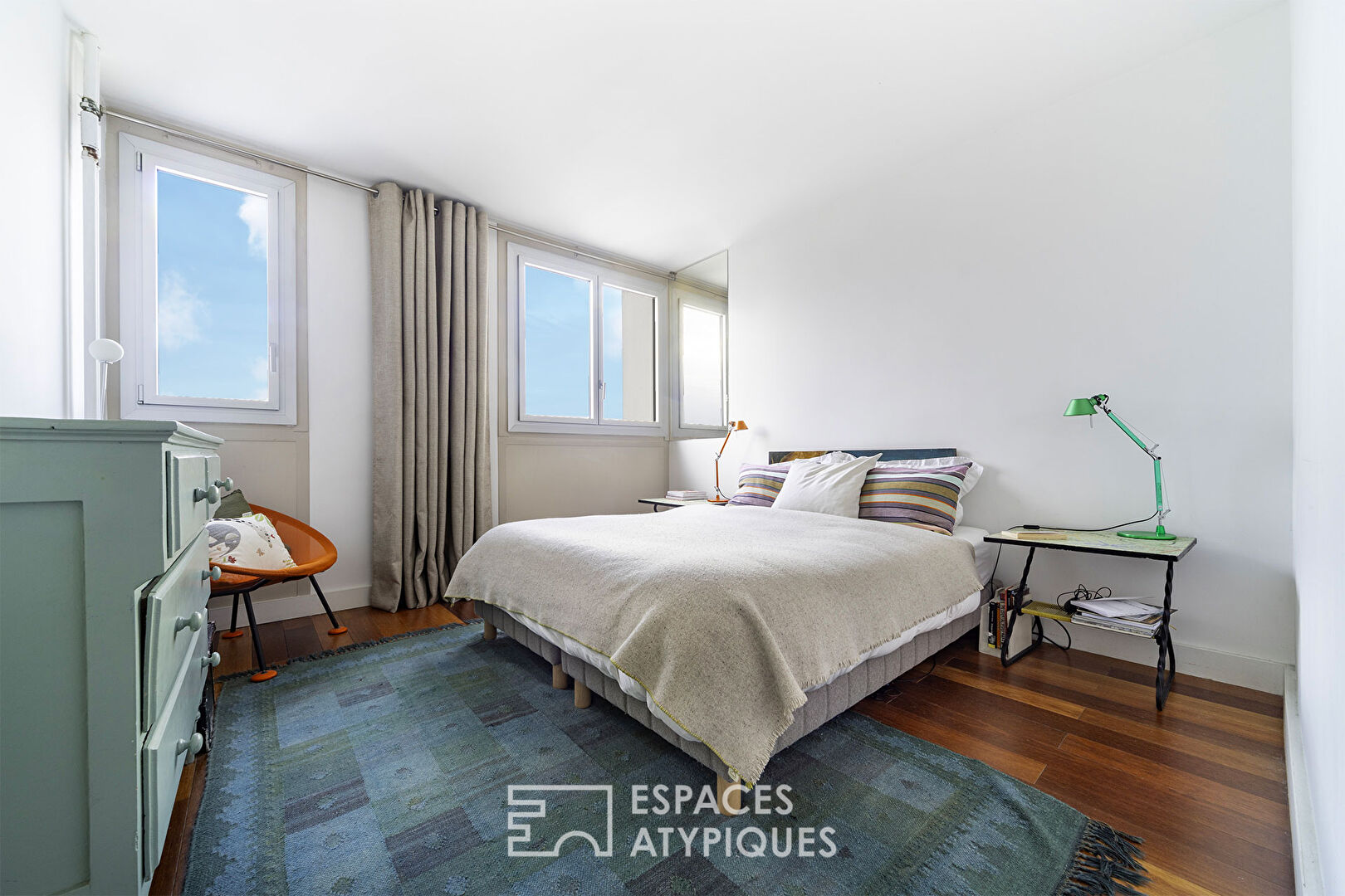 High floor apartment with panoramic view