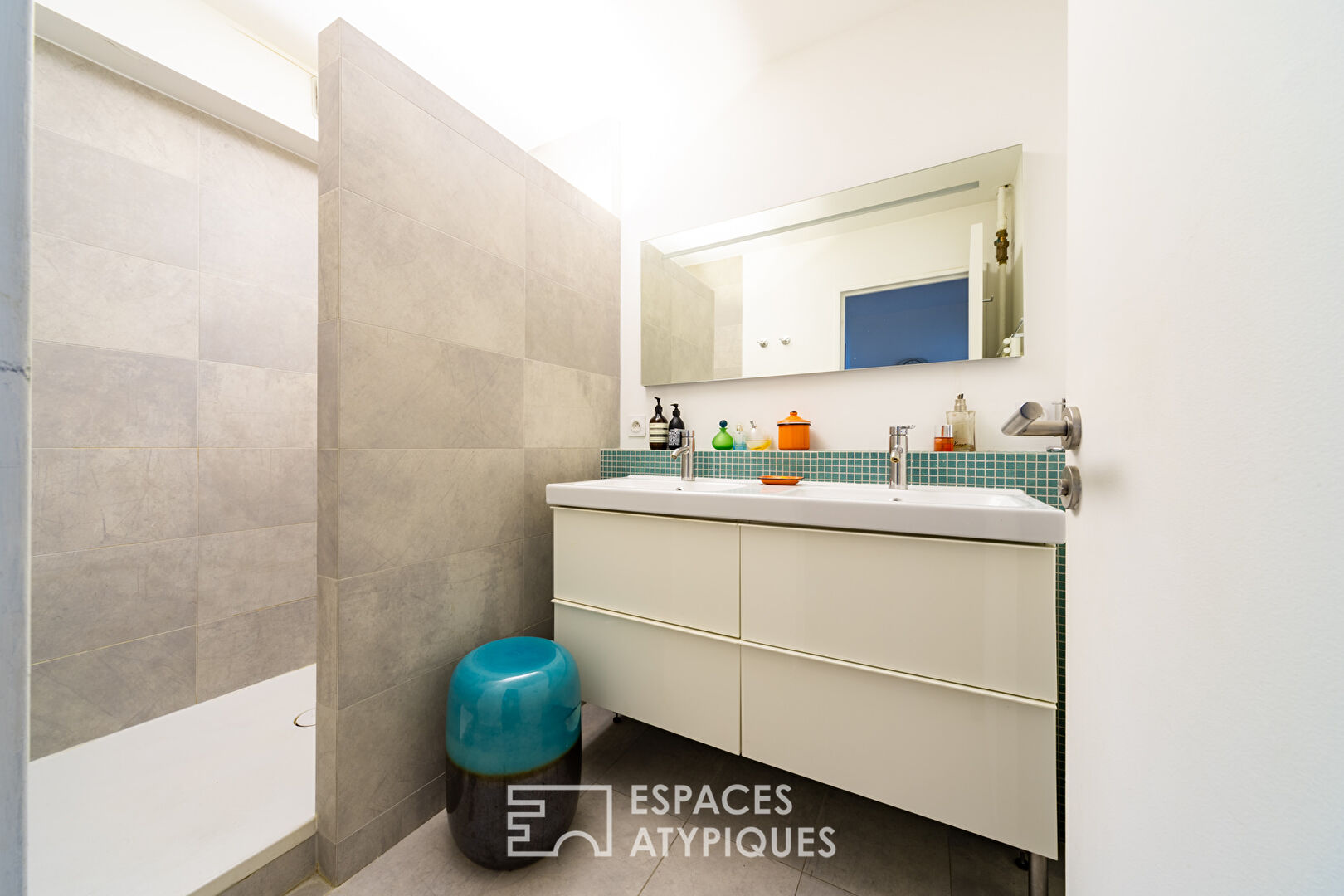 High floor apartment with panoramic view