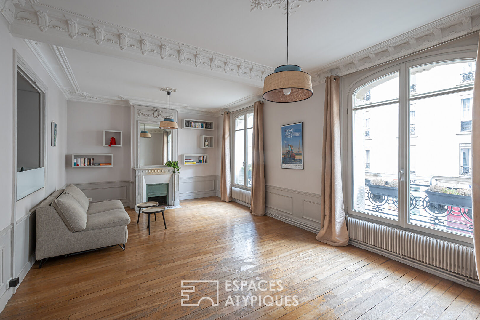 Contemporary Haussmannian apartment