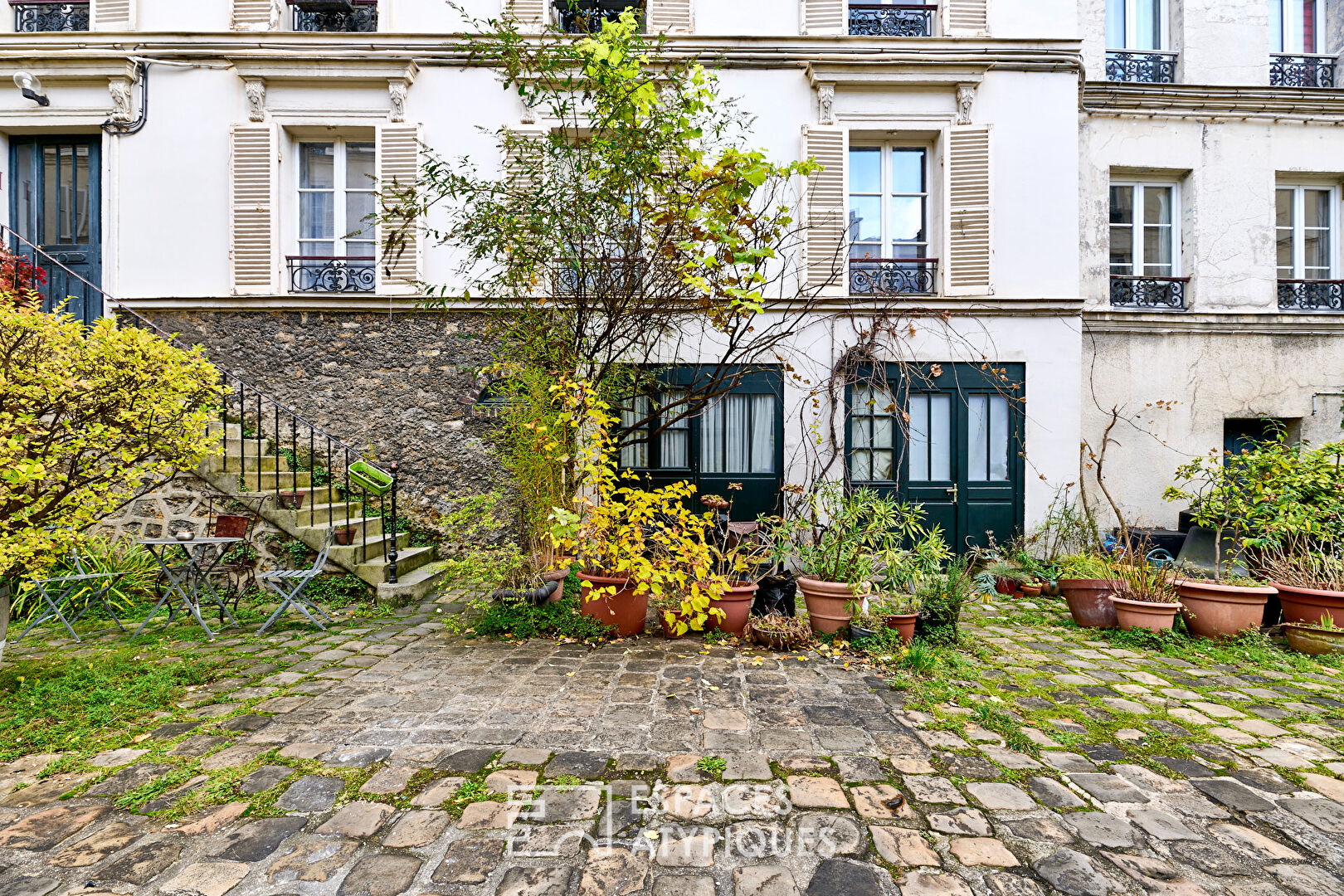 Appartement avec terrasse sur cour végétalisée