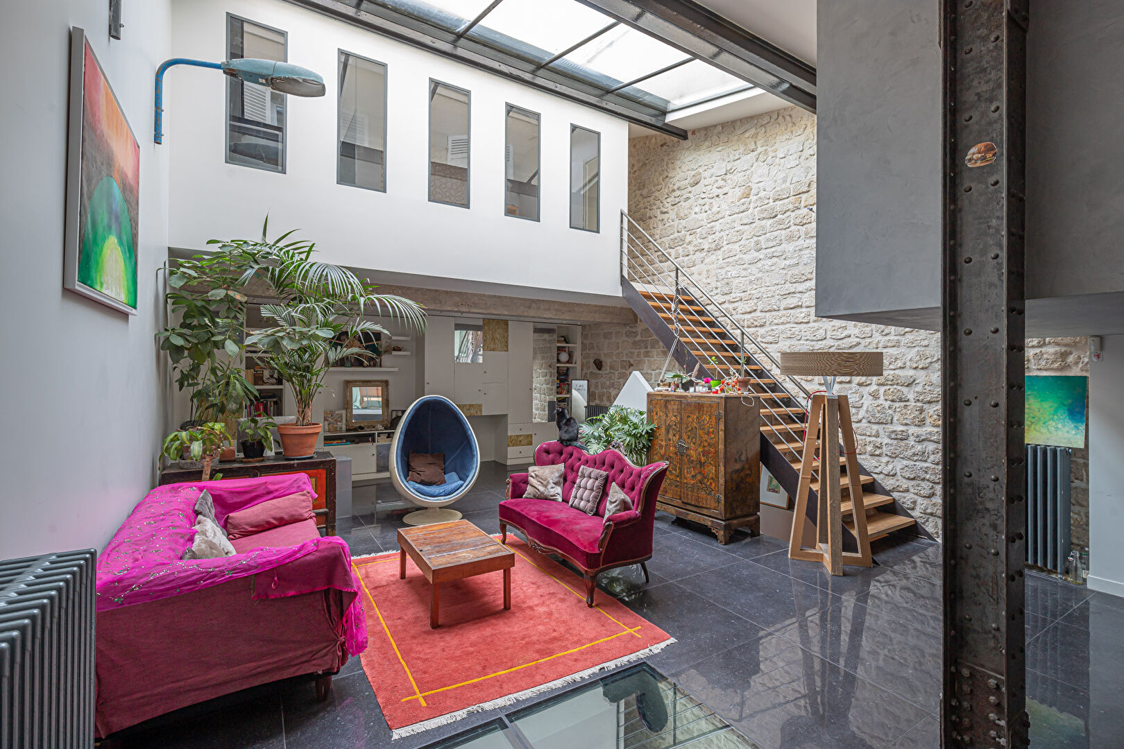 Industrial loft with courtyard