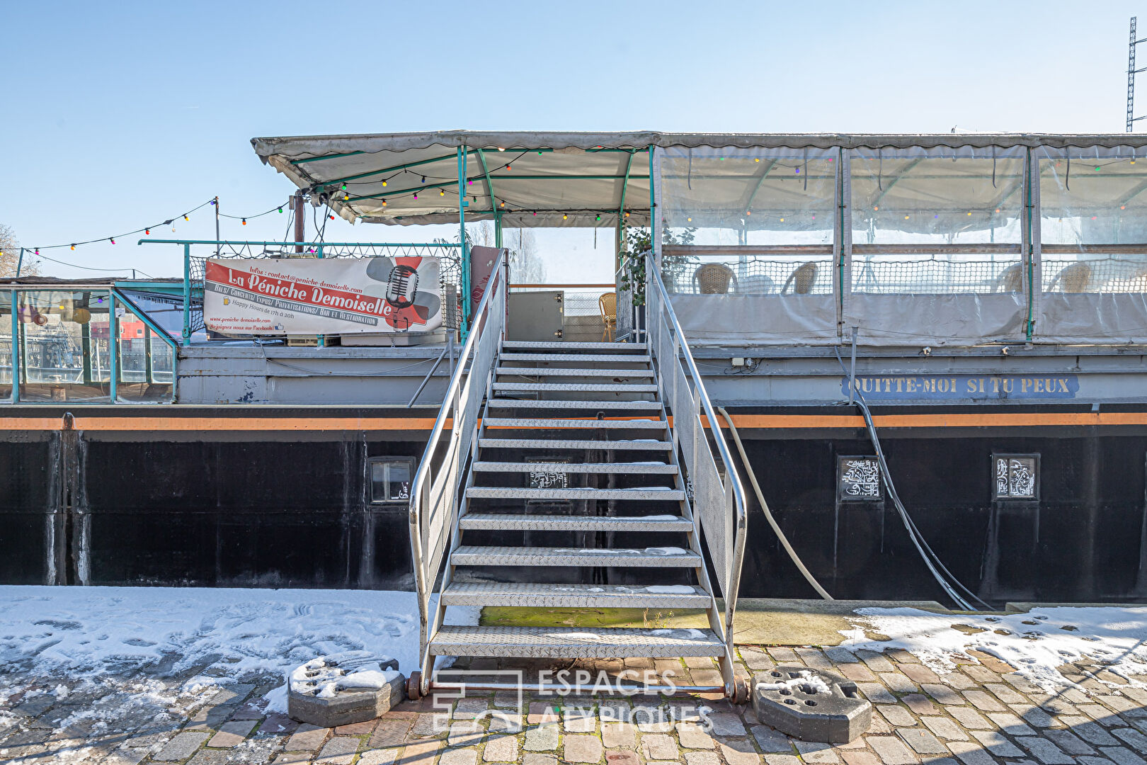 Péniche Freycinet recevant du public