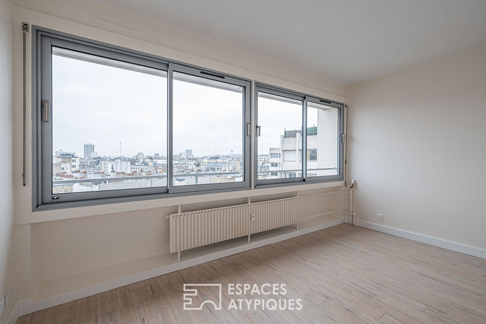 Duplex traversant en dernier étage avec vue