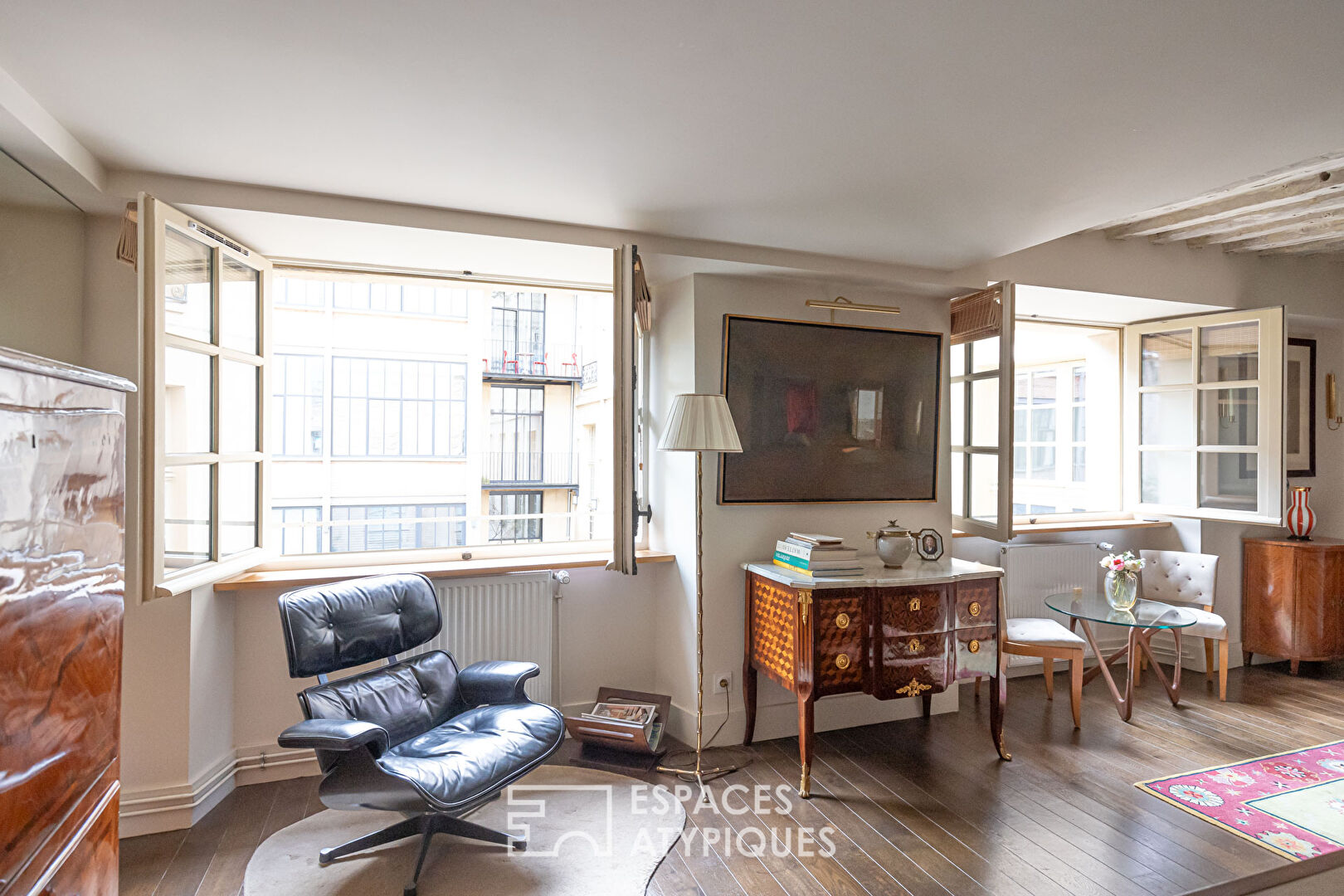 Apartment in a Private Mansion in the Marais