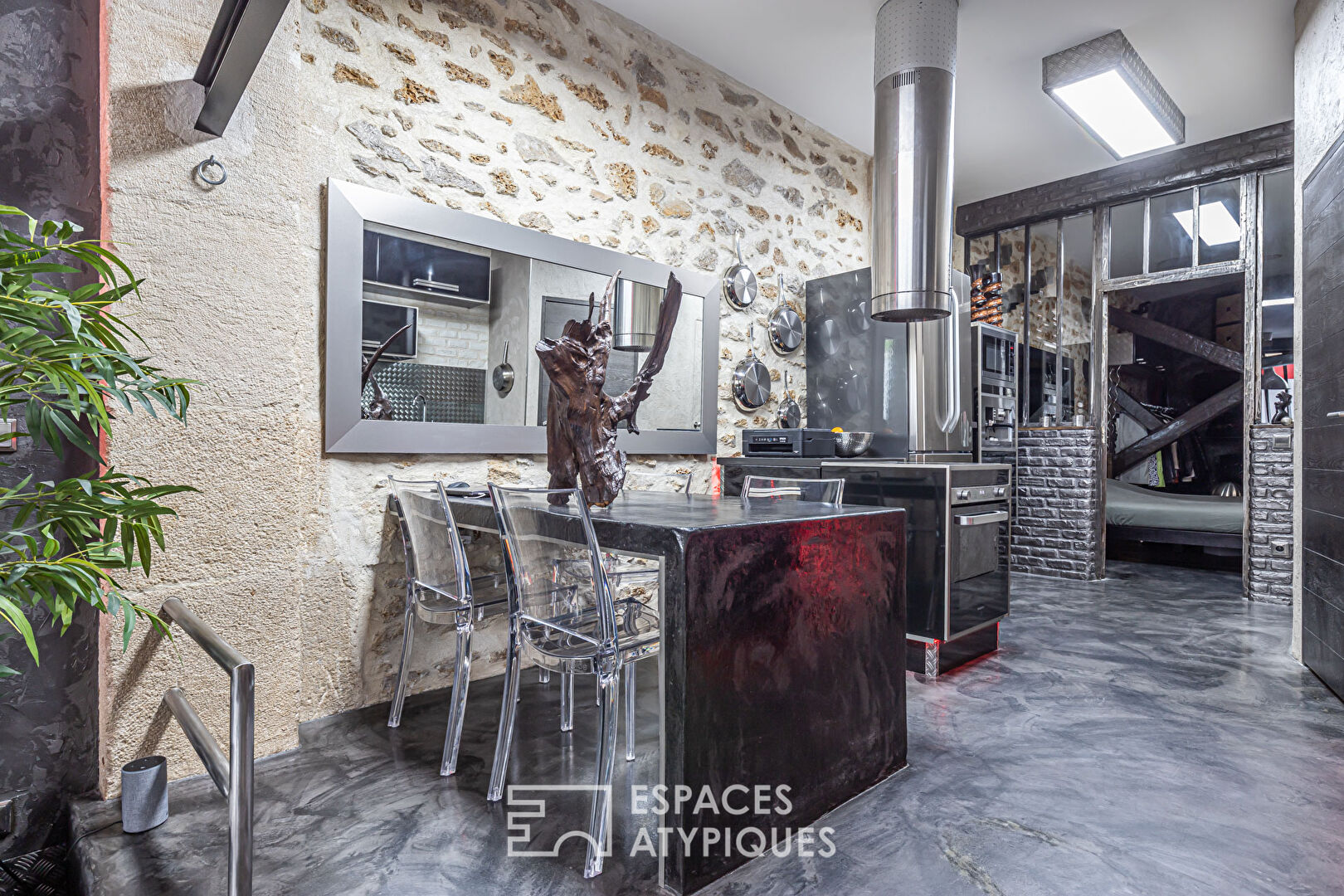 Loft industriel dans un local commercial