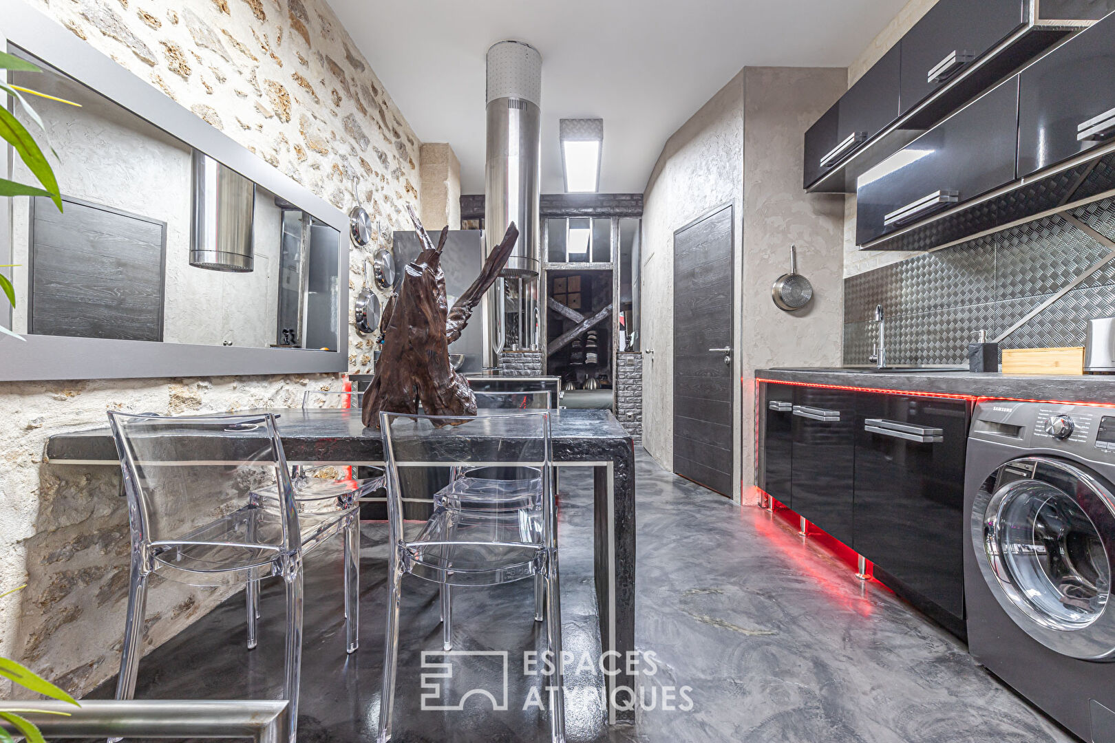 Loft industriel dans un local commercial