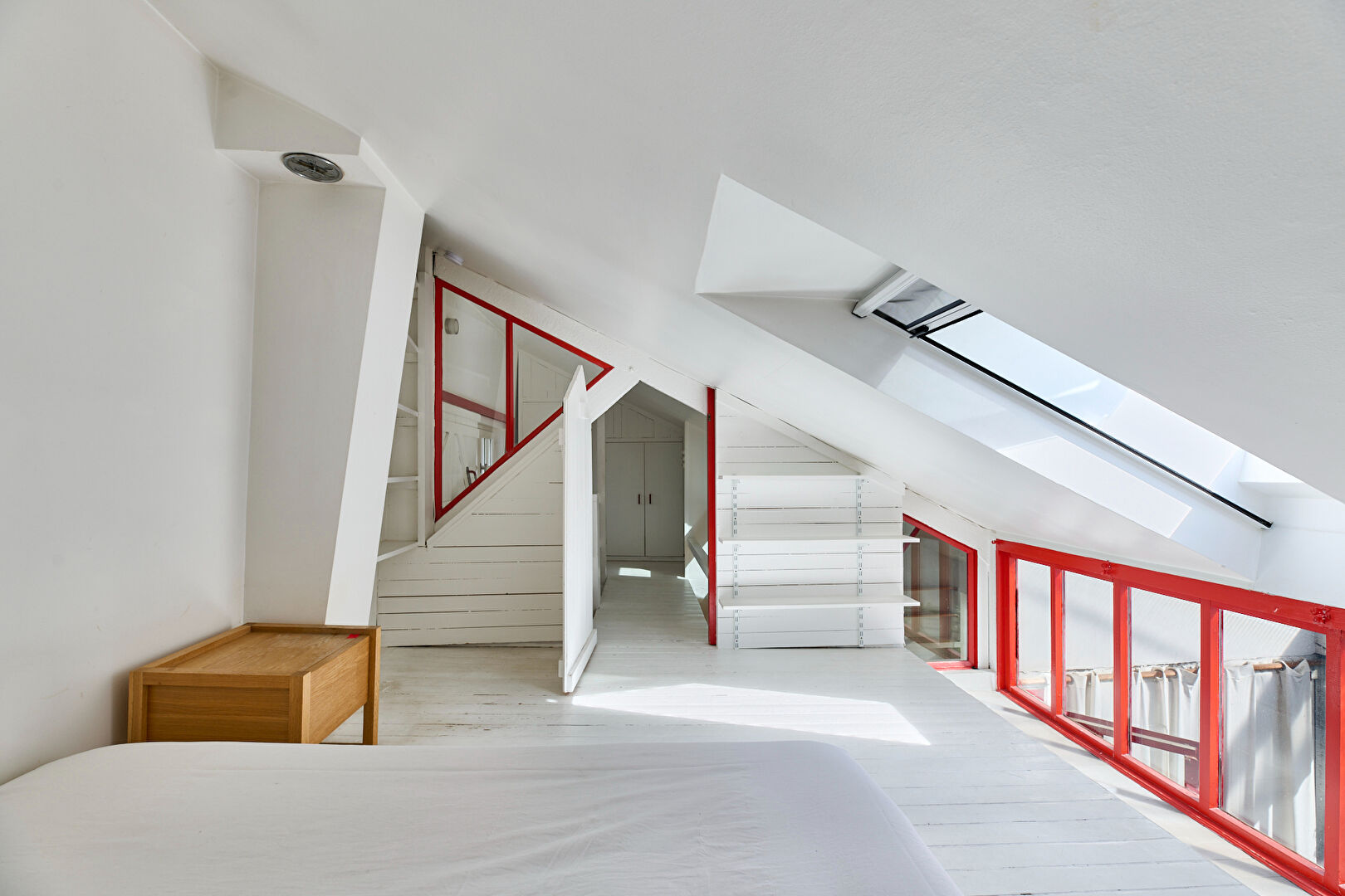Artist’s loft – Near Jardin de Reuilly
