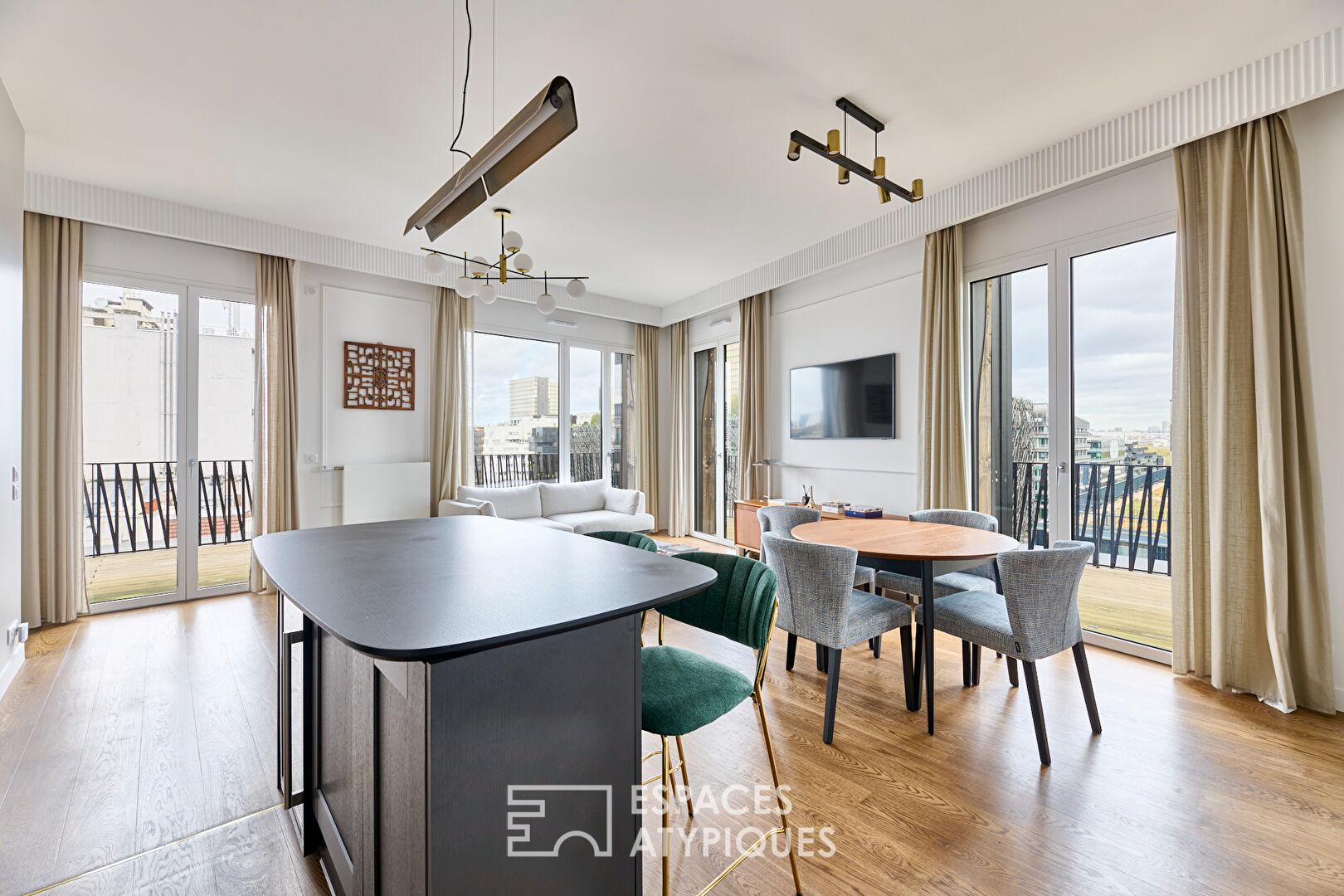 Appartement rénové avec terrasse