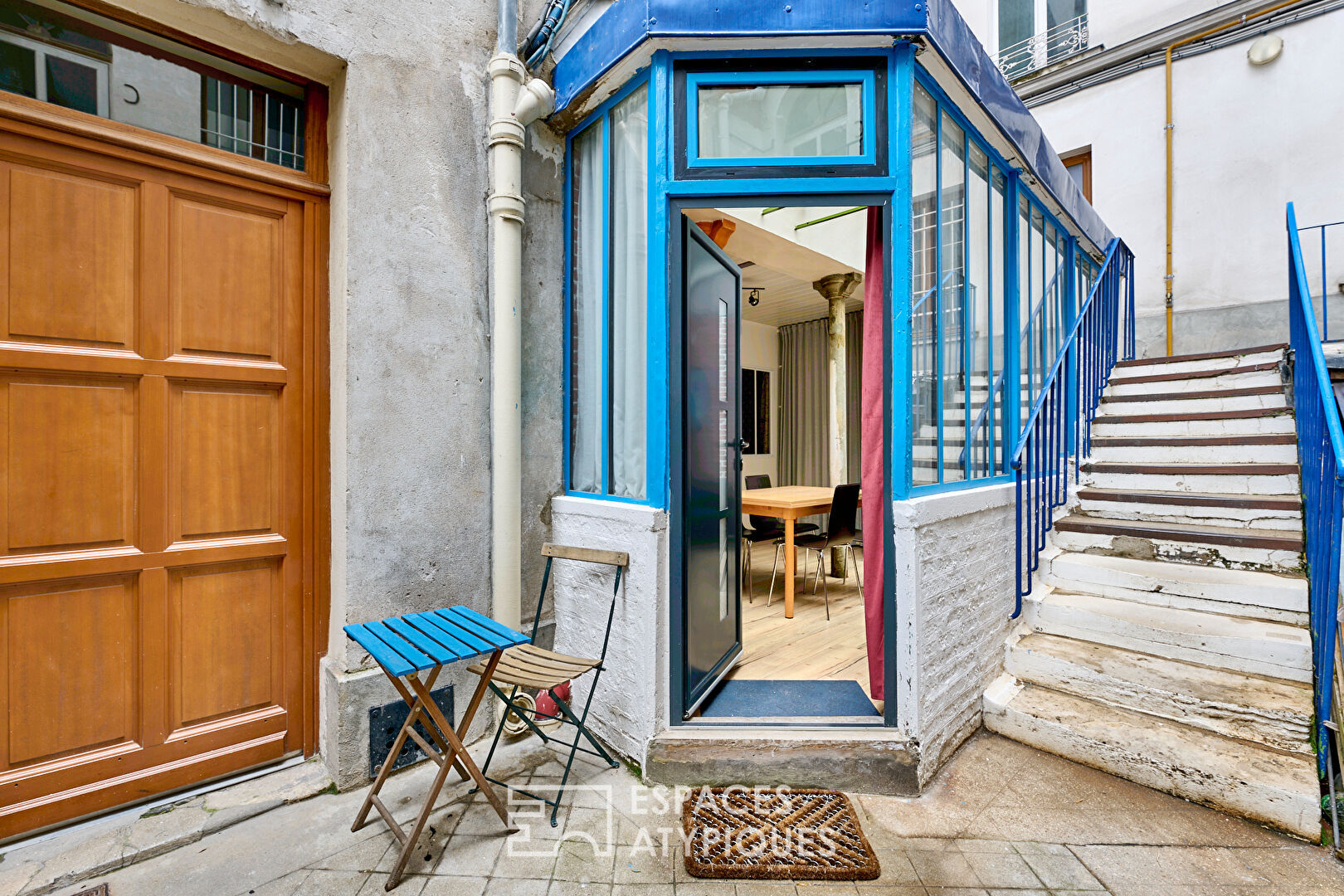 Renovated mini loft in a former painter’s workshop