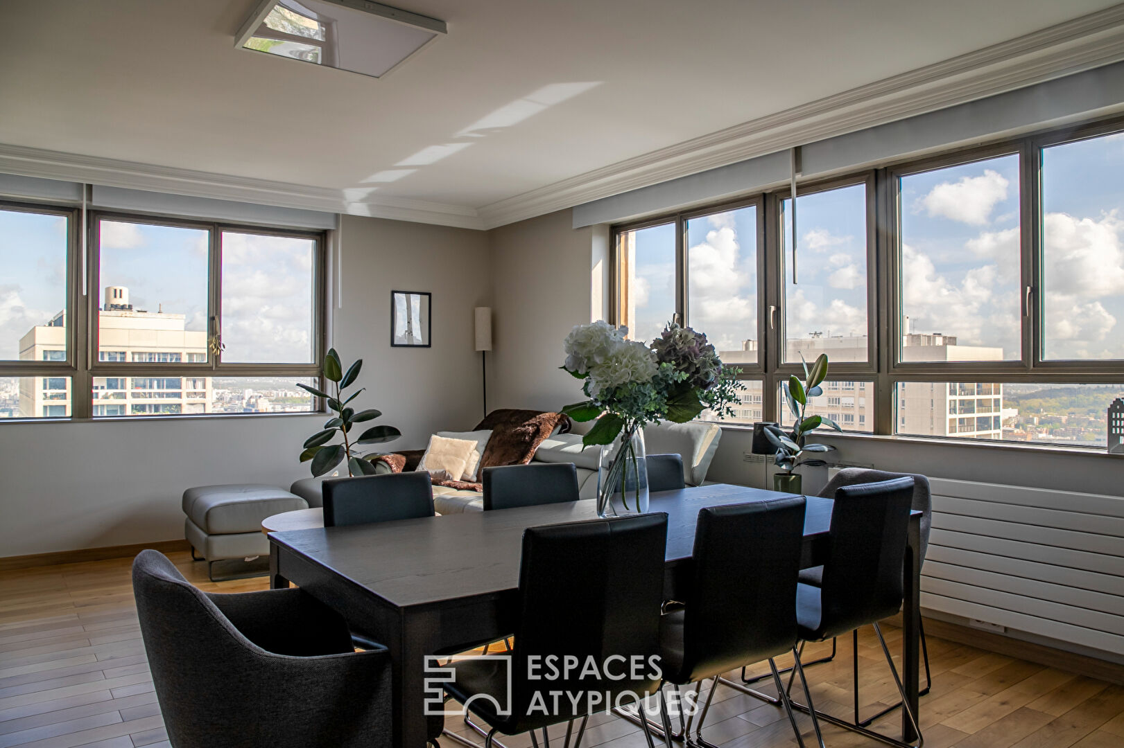 Appartement rénové avec vue dégagée