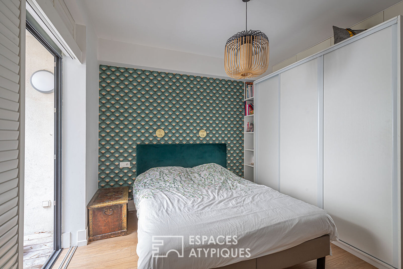 House/loft in a former printing works with terrace