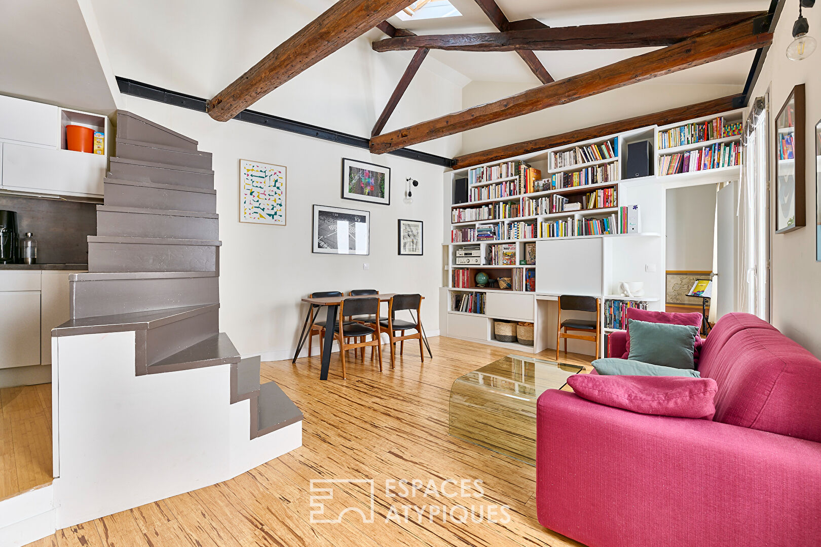 Character duplex on the top floor