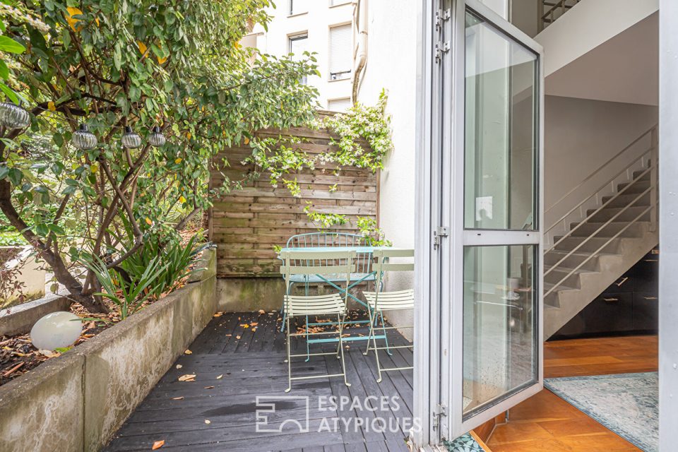 Duplex avec terrasse au rez-de-chaussée
