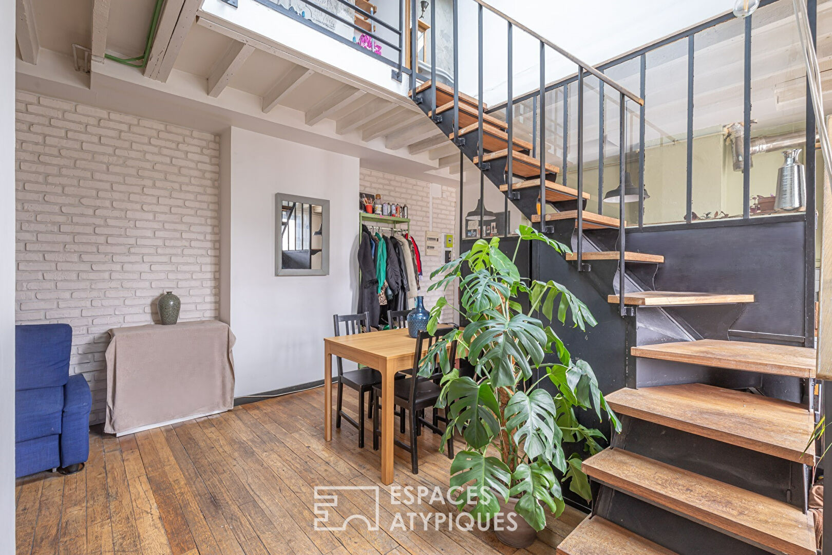Top floor apartment near Canal de l’Ourcq