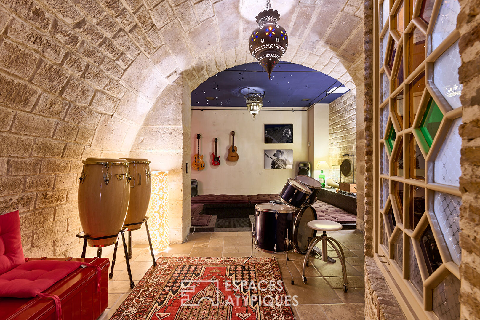 Apartment with terrace near Place des Vosges