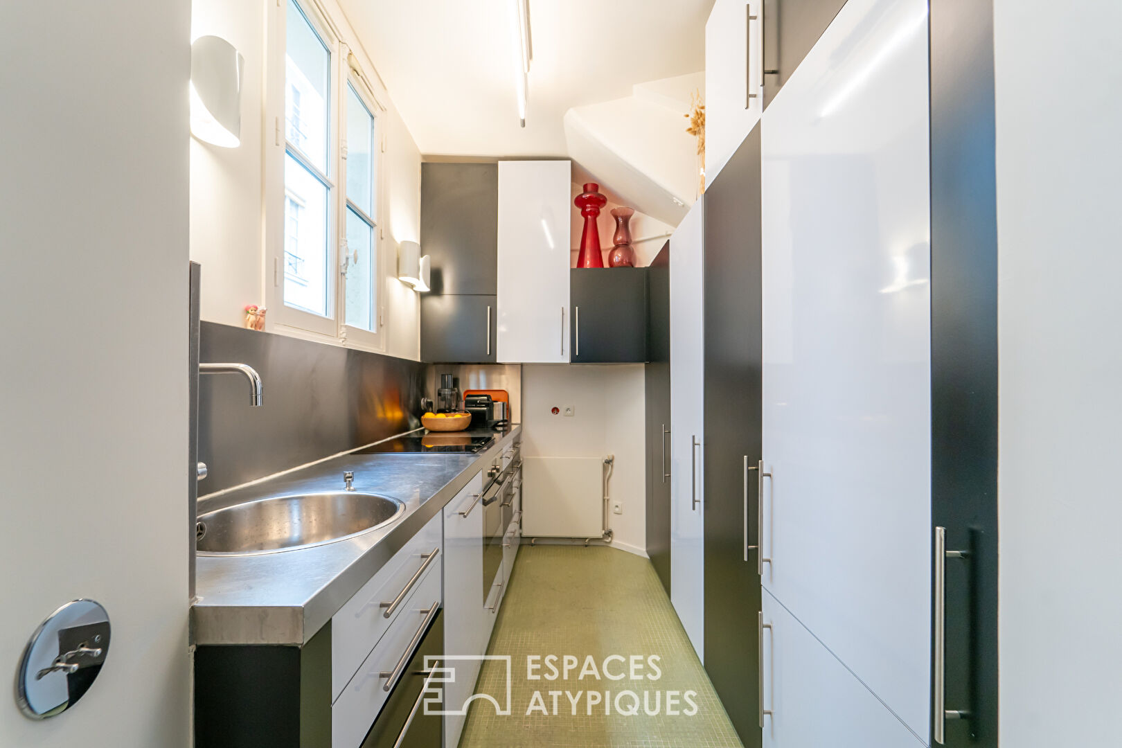 Loft in the heart of the Marais