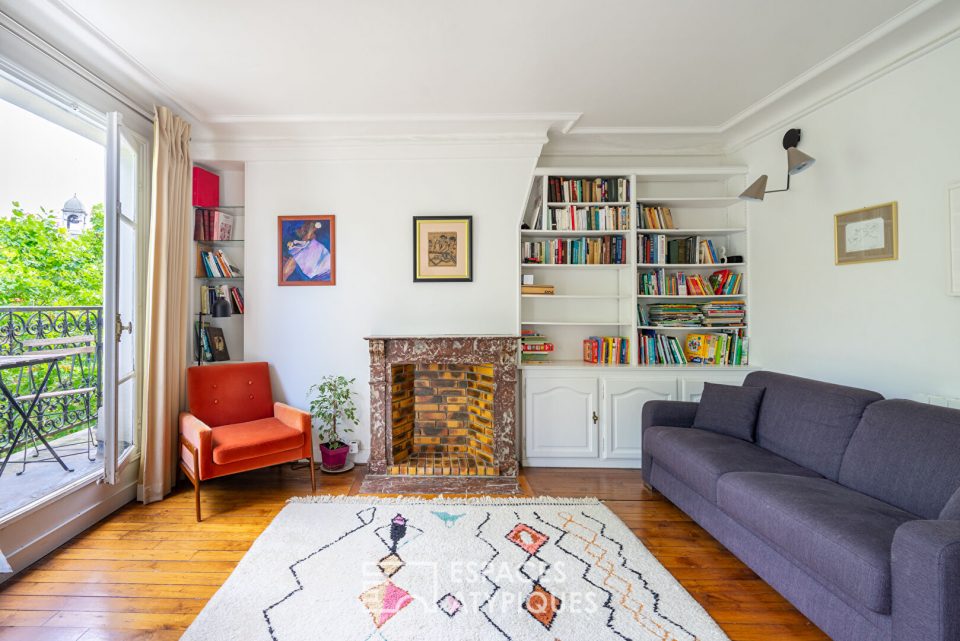 Etage élevé avec balcon aux Buttes Chaumont