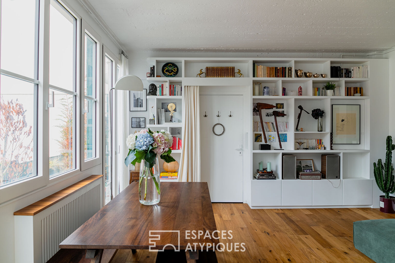 Contemporary apartment with terrace