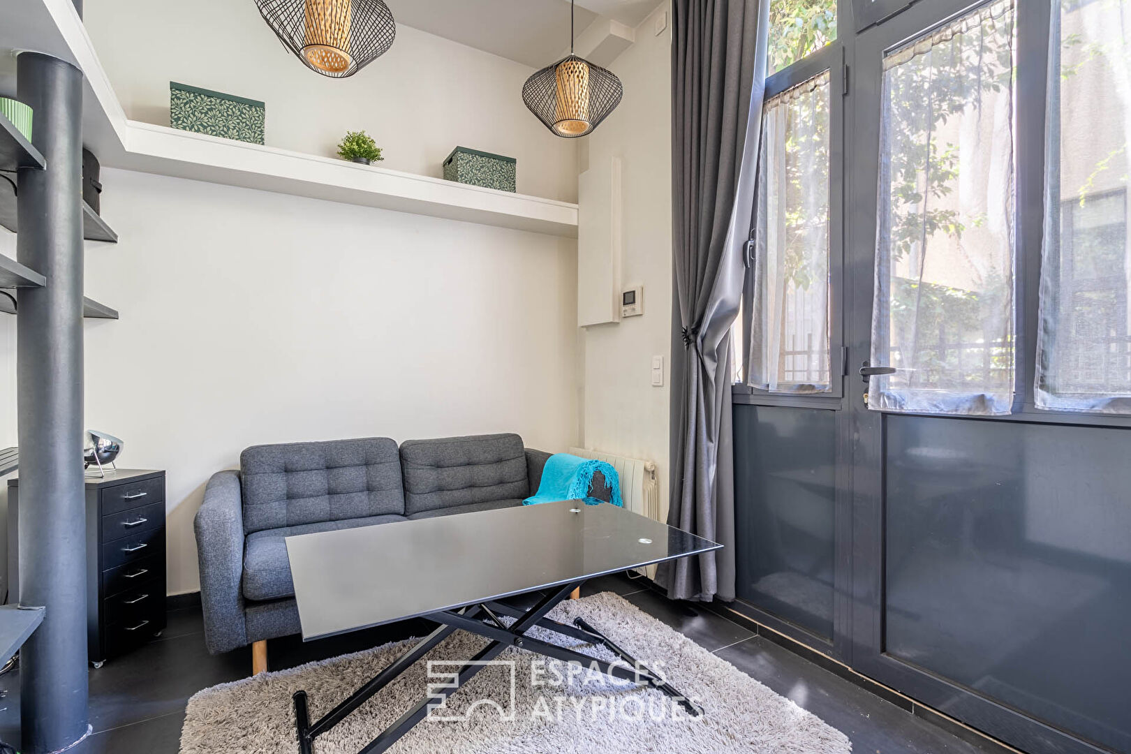 Ground floor studio with terrace