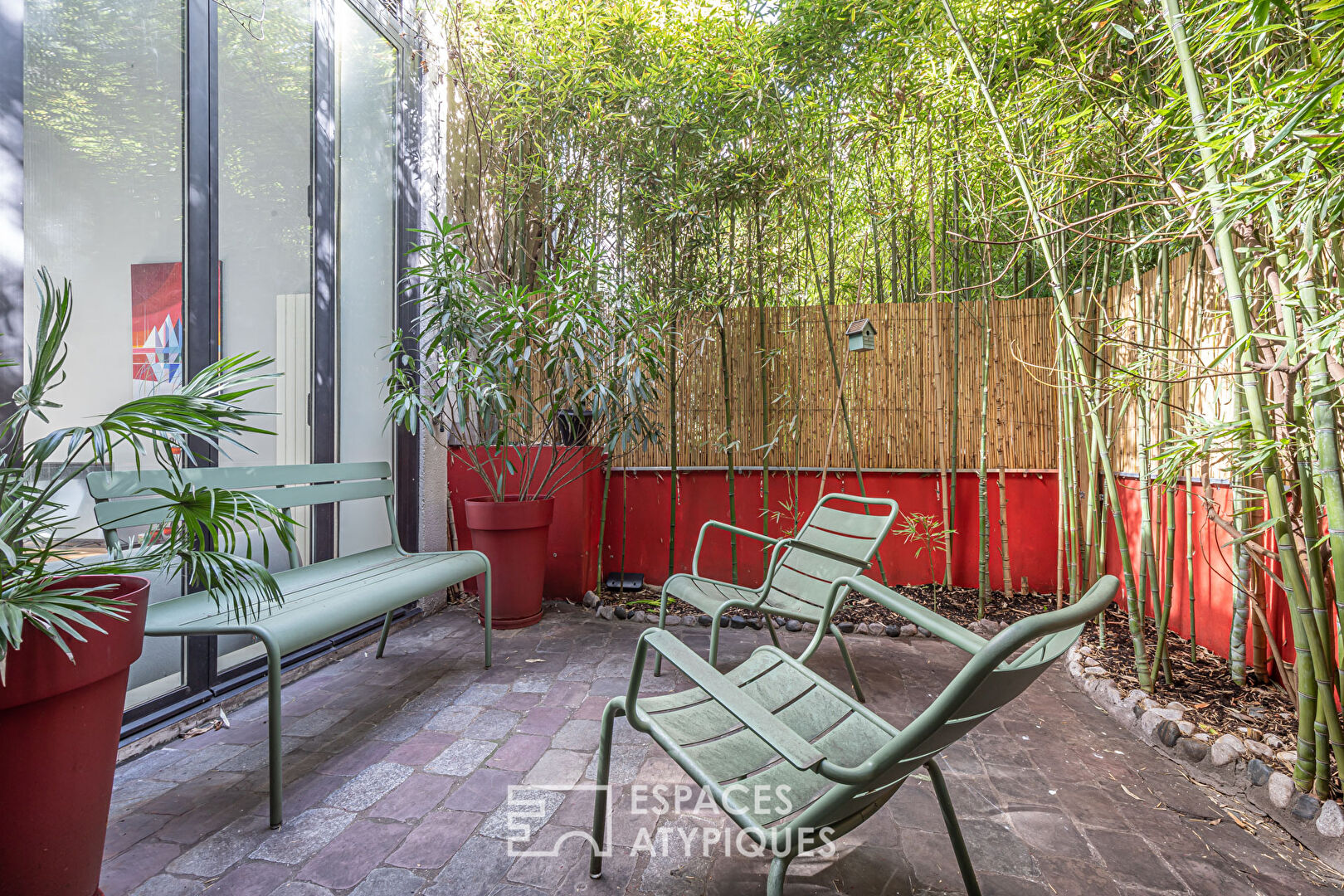 Duplex loft with tree-lined terrace