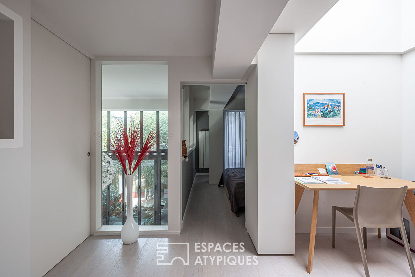 Duplex loft with tree-lined terrace