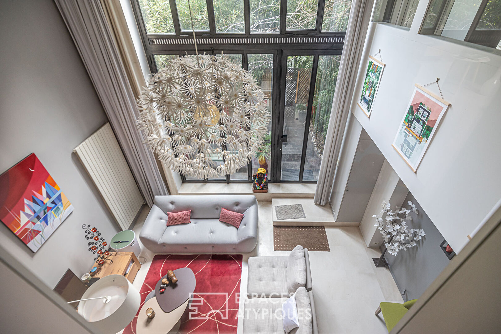 Duplex loft with tree-lined terrace