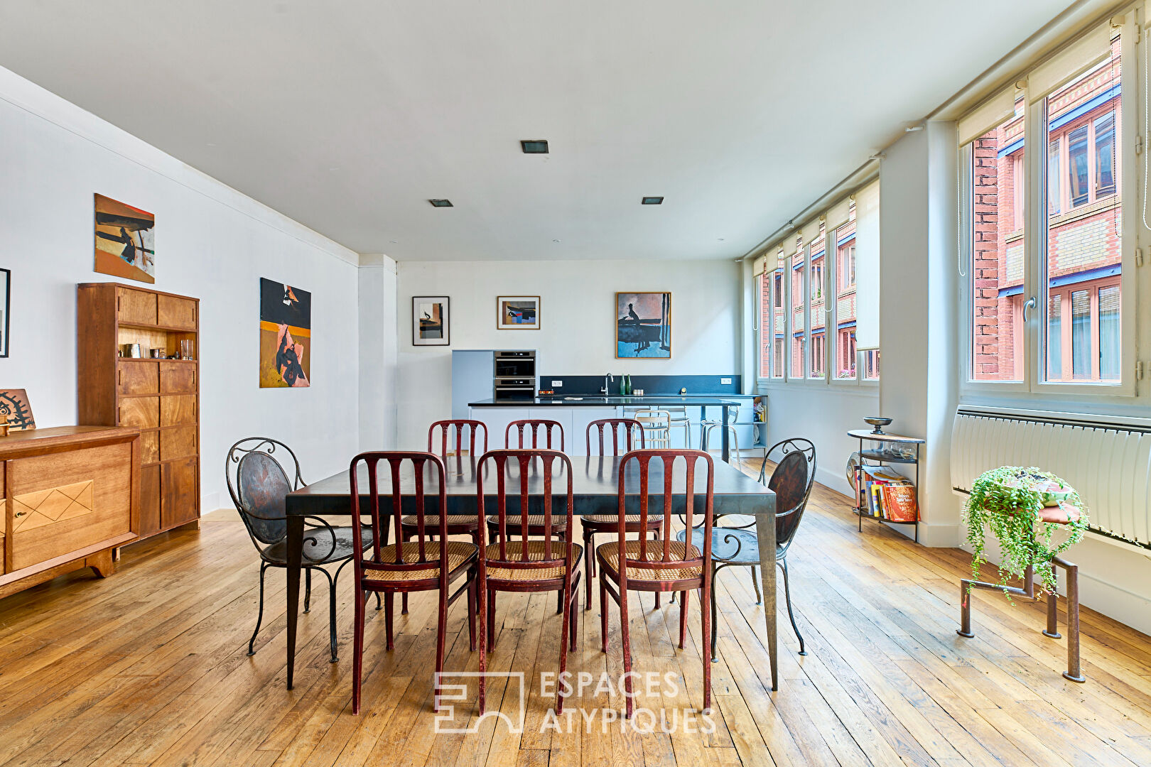 Duplex with loft spirit near Voltaire